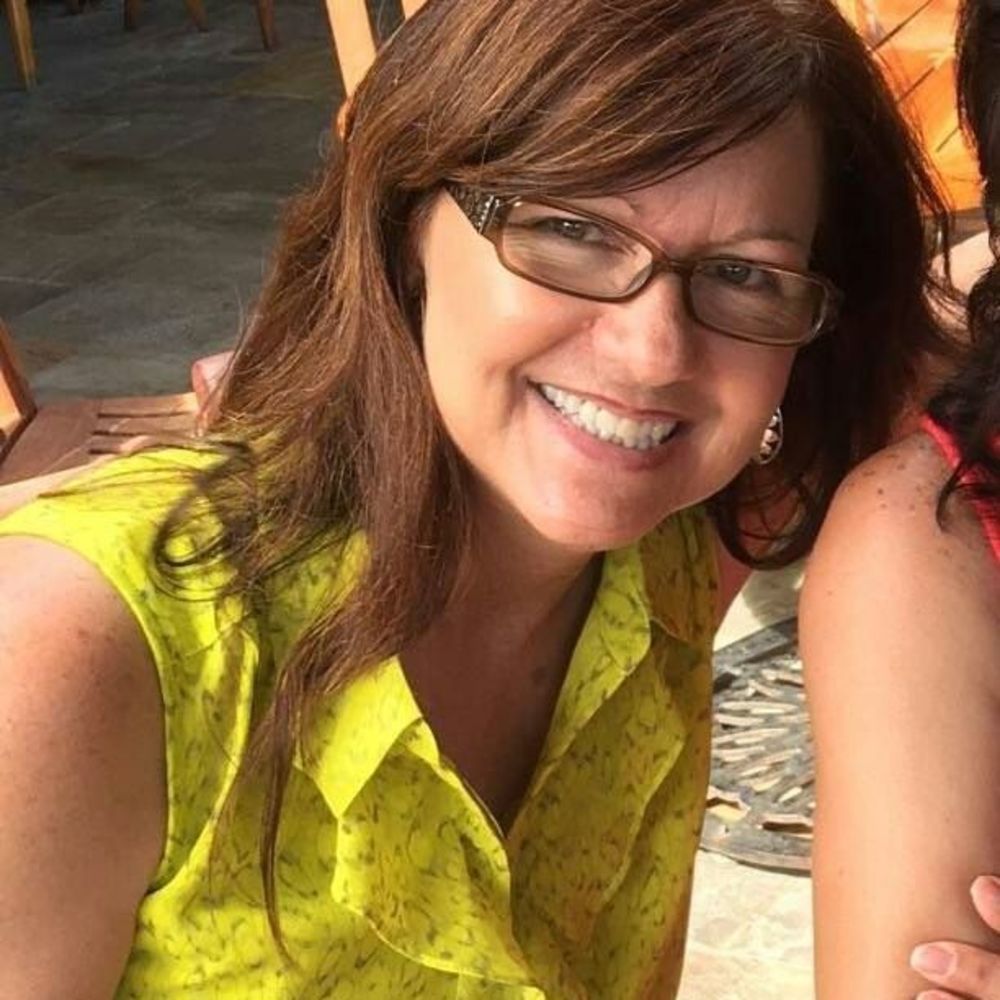 Meet your Posher, Debbie
